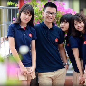 Áo lớp có cổ