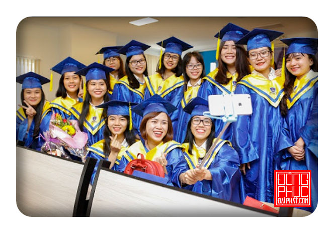 Đồng Phục Tốt Nghiệp khiến các em phấn khởi tự hào