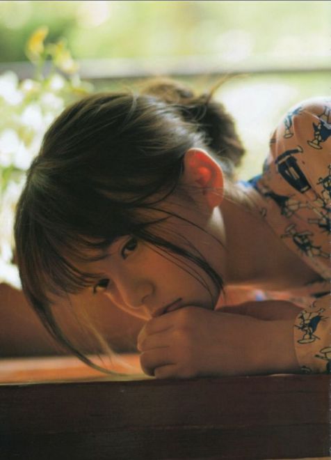 Xu hướng mới nhất về kiểu tóc ngắn buộc đẹp cho nữ - hình ảnh 1 Tóc buộc đuôi ngựa cho các phái nữ yêu thích sự dịu dàng, đoan trang và ngoan ngoãn. Điều mà làm biết bao chàng trai ước muốn.