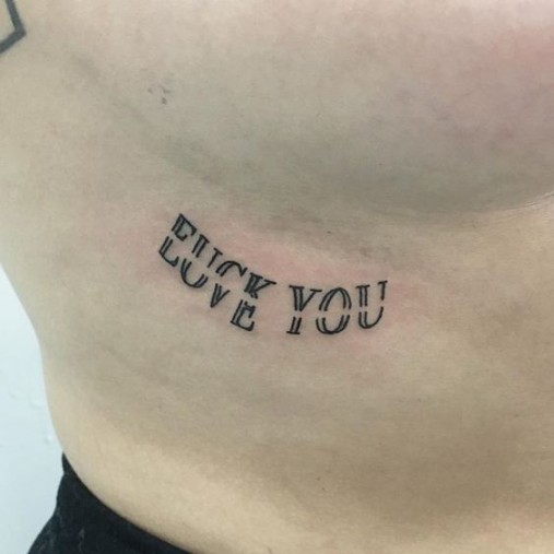 Hình xăm chữ có 2 ý nghĩa khác nhau về tình yêu ở ngay cổ Hình xăm chữ đẹp và ý nghĩa nhất cho nam và nữ - Số 30