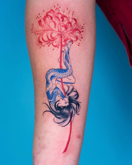 Mẫu xăm hoa bỉ ngạn màu đỏ cho nữ Hình xăm hoa bỉ ngạn màu đỏ và cô gái đẹp nhất dành cho các bạn nữ