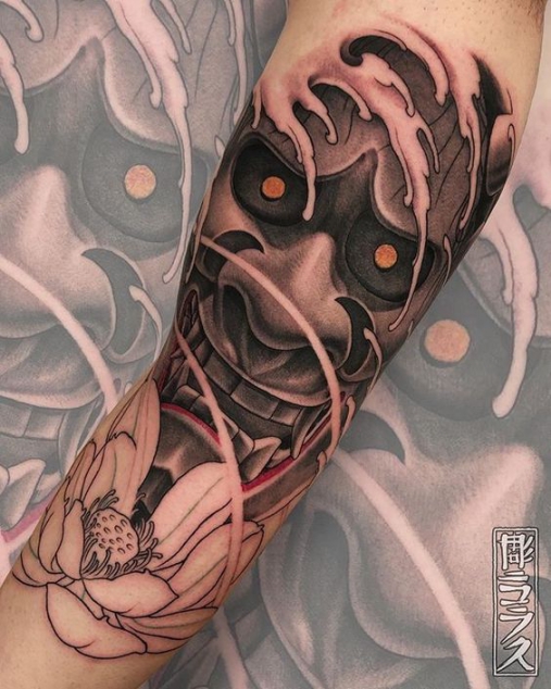 Hình xăm nghệ thuật mặt quỷ bông sen đẹp và ý nghĩa nhất Hình ảnh xăm tattoo mặt quỷ bông sen đẹp và ý nghĩa nhất