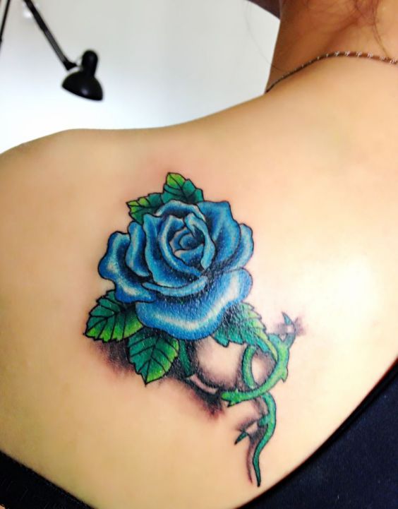 Hình ảnh xăm hoa hồng màu xanh Các mẫu hình xăm hoa hồng màu xanh đẹp nhất