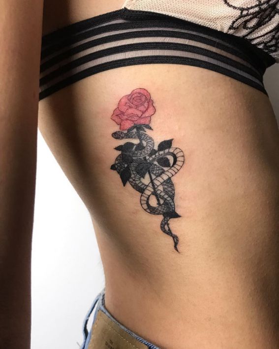 Hình ảnh xăm hoa hồng và rắn Các mẫu hình xăm hoa hồng và rắn đẹp nhất