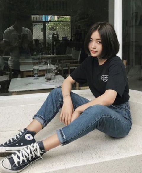 Các kiểu tóc bob uốn cụp đẹp nhất hiện nay - Mẫu 1 Các kiểu tóc bob uốn cụp đẹp được đón nhận nhiệt liệt hiện nay - Hình ảnh số 1