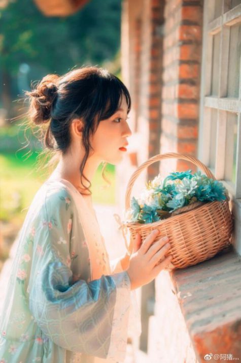 Tóc nữ buộc Hàn Quốc đẹp nhất số 2 Bạn để biết đến cách buộc tóc phong cách Hàn Quốc siêu xinh xắn này chưa, cùng đón xem ngay bây giờ nào - Hình ảnh số 2