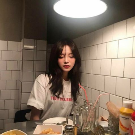 Tóc nữ Hàn Quốc mặt nhỏ gầy đẹp nhất số 1 Các kiểu tóc phong cách Hàn Quốc phù hợp cho khuôn mặt nhỏ gầy duyên dáng và nữ tính - Hình ảnh số 1