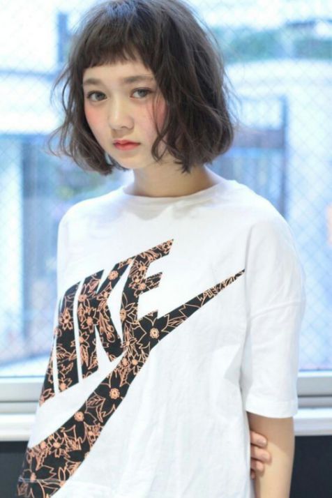 Tóc nữ cho mặt to, tròn, mập, béo Hàn Quốc đẹp nhất số 1 Xem ngay các kiểu tóc nữ phù hợp cho mặt tròn phong cách Hàn Quốc thịnh hành hiện nay - Hình ảnh số 1