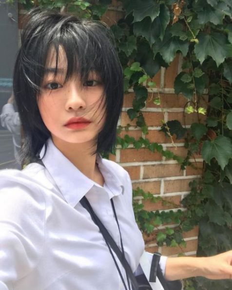 Mẫu tóc layer ngắn mái thưa đẹp cho nữ - Số 1 Tổng hợp những mẫu tóc layer mái thưa đẹp mới nhất cho phái nữ - hình ảnh số 1