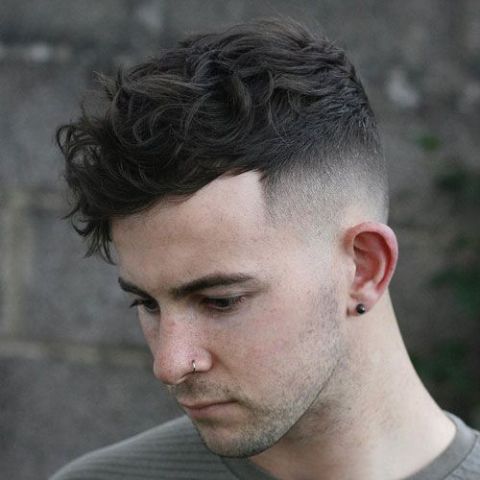 Mẫu tóc mohican cho nam mặt to tròn đẹp hình ảnh số 2 Bật mí những mẫu tóc mohican cho nam giới khuôn mặt to tròn được yêu thích nhất hiện nay - Hình ảnh số 2