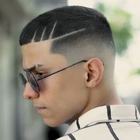 Mẫu tóc mohican (đầu cắt moi) đẹp cho nam - Hình ảnh số 2 Xu hướng tạo kiểu tóc Mohican đẹp nhất đang lên ngôi dành cho các bạn nam - Hình ảnh số 2