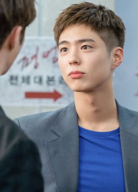 Mẫu tóc mohican ngắn đẹp cho nam hình ảnh số 2 Xu hướng các kiểu tóc mohican ngắn mới nhất làm các ngôi sao nổi tiếng phải lăng xê hết mực - Hình ảnh số 2