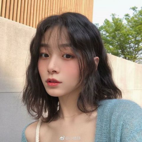 Tóc layer sóng nước đẹp nhất được quan tâm - Phối cảnh số 1 Tóc nữ layer sóng nước đẹp nhất được quan tâm hiện nay - Hình ảnh số 1