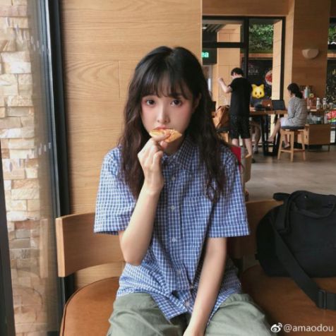 Tóc nữ uốn Hàn Quốc đẹp nhất số 2 Cách tạo kiểu tóc uốn Hàn Quốc đẹp đang thịnh hành hiện nay cho nữ - Hình ảnh số 2