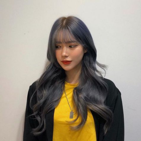 Bật mí mắt kiểu tóc dài ngang lưng uốn sóng nước cùng màu tóc được yêu thích nhất hiện nay Ai nói cứ màu là phải nổi bật? Cho họ xem màu tóc trầm trầm hơn không bao giờ lỗi xu hướng này ngay nhé.