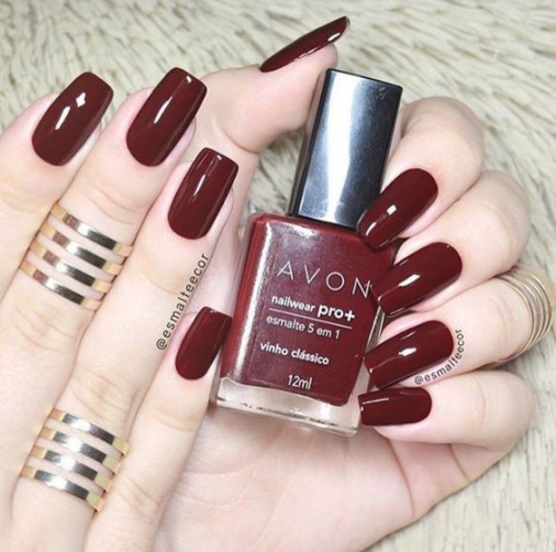 Bộ Nail đỏ cổ điển luôn sở hữu một tone màu không bao giờ lỗi mốt Mẫu móng tay nail màu đỏ cổ điển đẹp nhất - hình 1