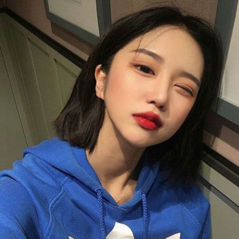 Những mái tóc ngắn ngang vai đẹp xinh xắn nắm bắt xu thế - hình ảnh 2 Những cách tạo mẫu tóc đẹp ngắn ngang vai chiếm được tình cảm nhiều chị em phụ nữ. Chủ đề làm mưa - làm gió trên các cộng đồng MHX.