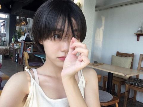 Kiểu Tóc Tém Tomboy Đẹp Thịnh Hành Nhất - Hình Ảnh Số 2 Xu hướng tóc tém Tomboy đẹp đang hô mưa, gọi gió hiện nay - Kiểu dáng số 2