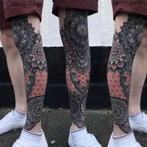 Hình xăm tattoo hoa văn bít toàn bộ chân cho nam và nữ Xăm hình nghệ thuật hoa văn có màu đẹp gây sự chú ý đến mọi người
