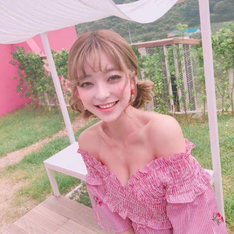 Tuyển chọn các style tóc ngắn đẹp mới nhất hiện nay - hình ảnh 3 TOP 5 kiểu tóc ngắn đẹp được các cô gái đánh giá cao về sự dễ thương. Những hình ảnh mới đang được cập nhật thường xuyên.