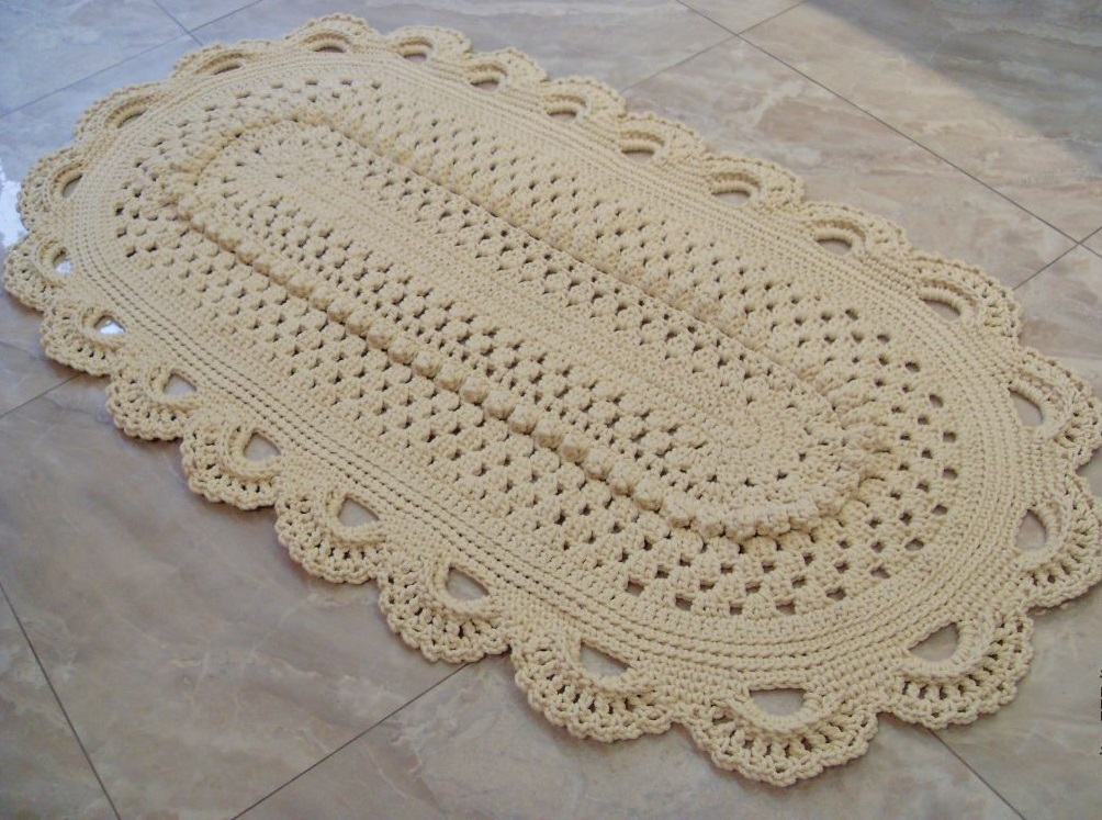 Thảm móc bằng móc (36 ảnh): một tấm thảm hình bầu dục tuyệt đẹp theo phong cách shebby-chic từ chất liệu polyester