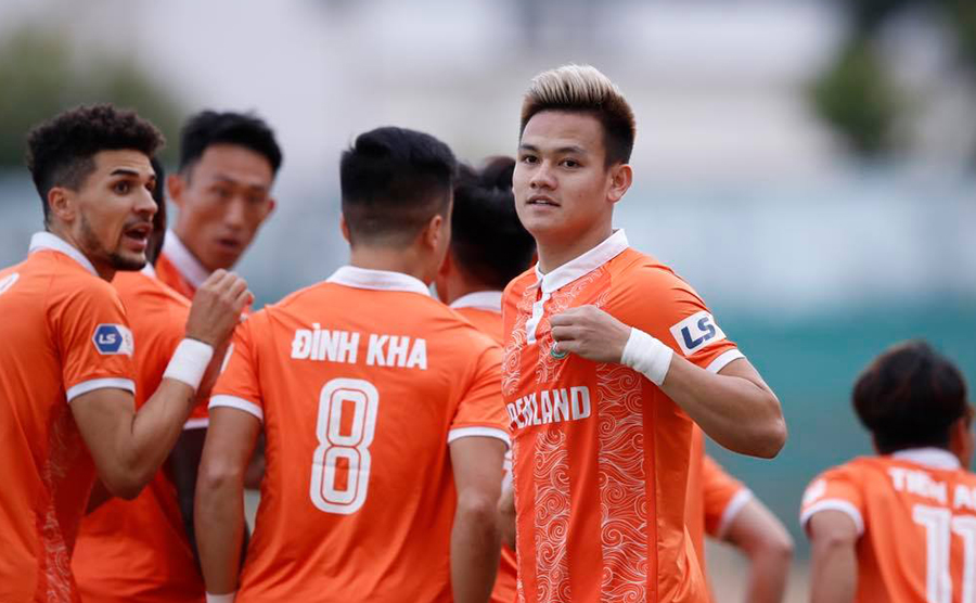 Hồ Tấn Tài tỏa sáng, Bình Định khởi đầu như mơ ở V.League 2021
