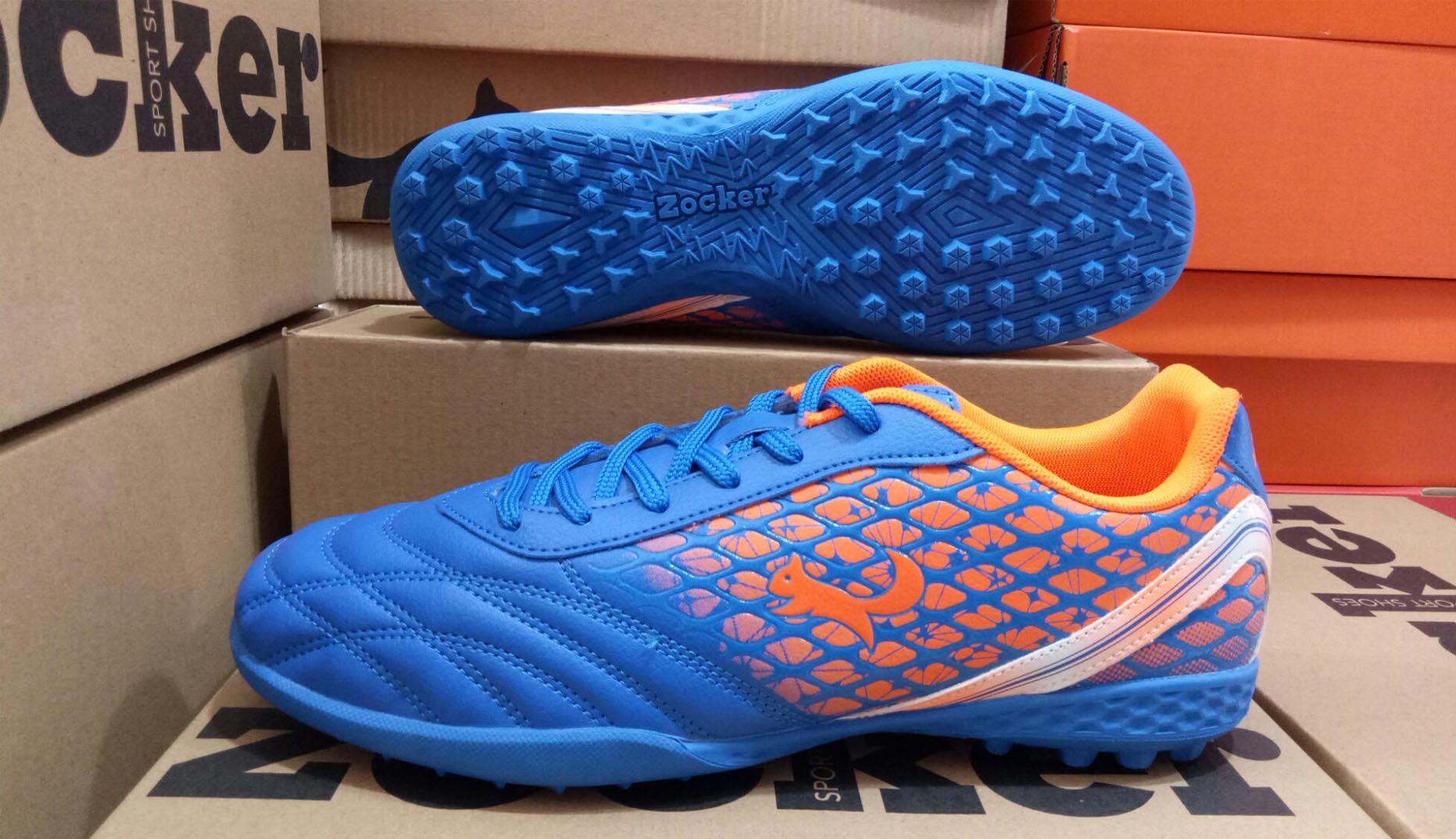 Các thương hiệu phổ biến nhất của giày bóng đá sân cỏ nhân tạo