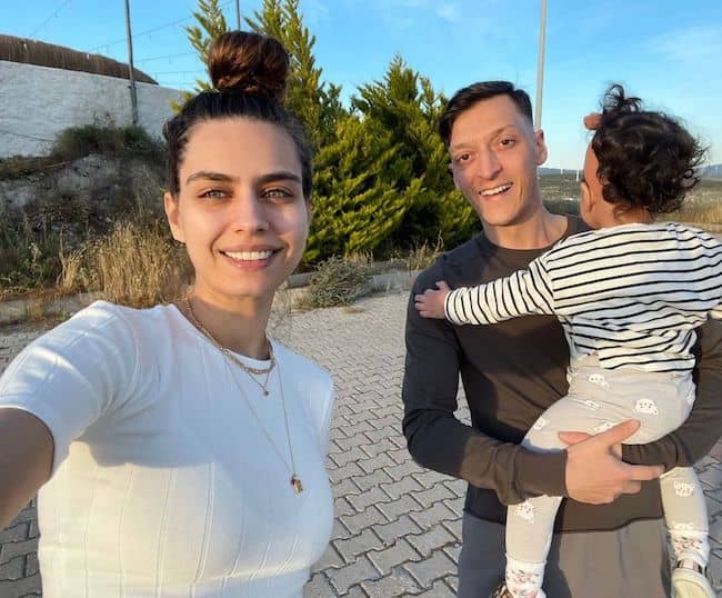 Mesut Özil - Tiểu sử, Tuổi, Giá trị ròng, Chiều cao, Quốc tịch, Đã kết hôn, Sự kiện